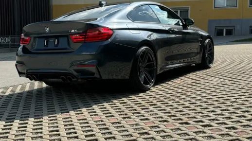 BMW M4 2016