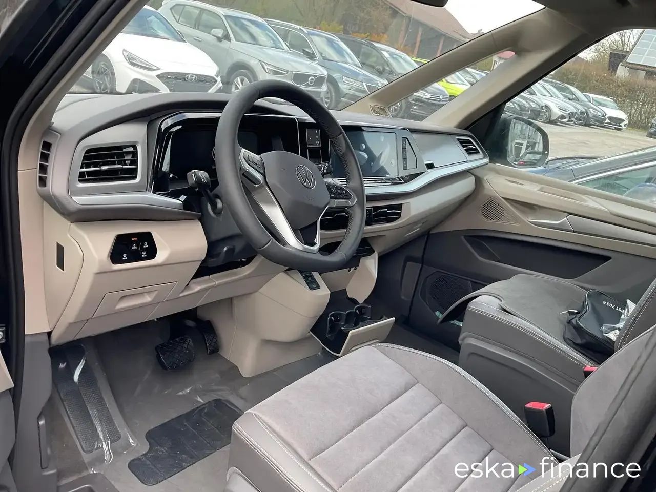 Leasing Hatchback Volkswagen T7 Multivan 2025