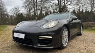 Lízing Sedan Porsche Panamera 2014