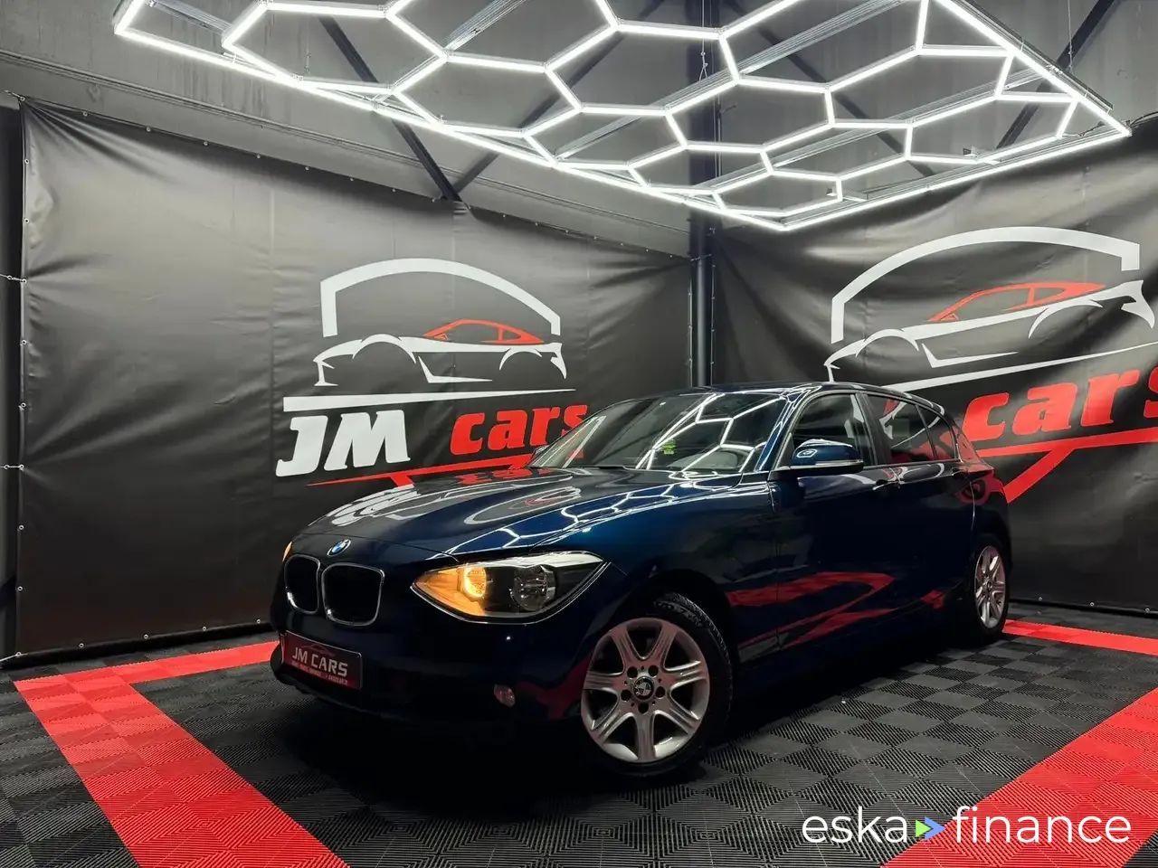 Financování Sedan BMW 118 2015