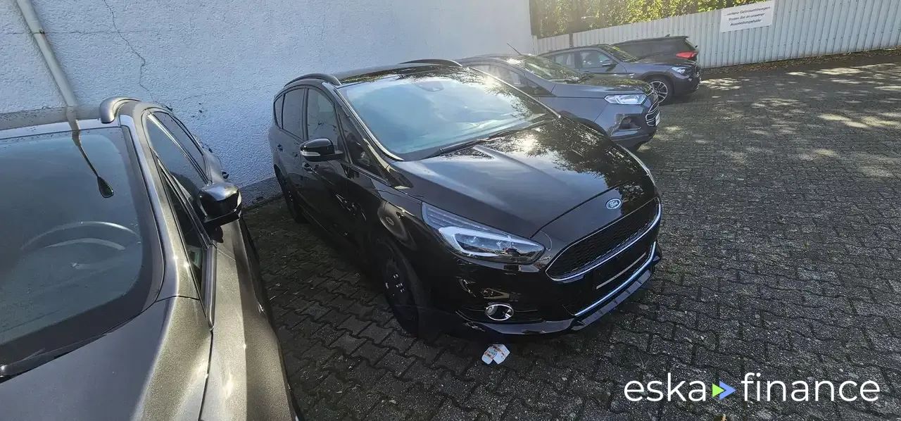 Finansowanie Transport pasażerów Ford S-Max 2018