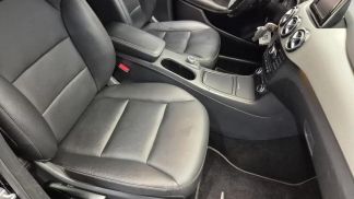 Financování Hatchback MERCEDES B 180 2012