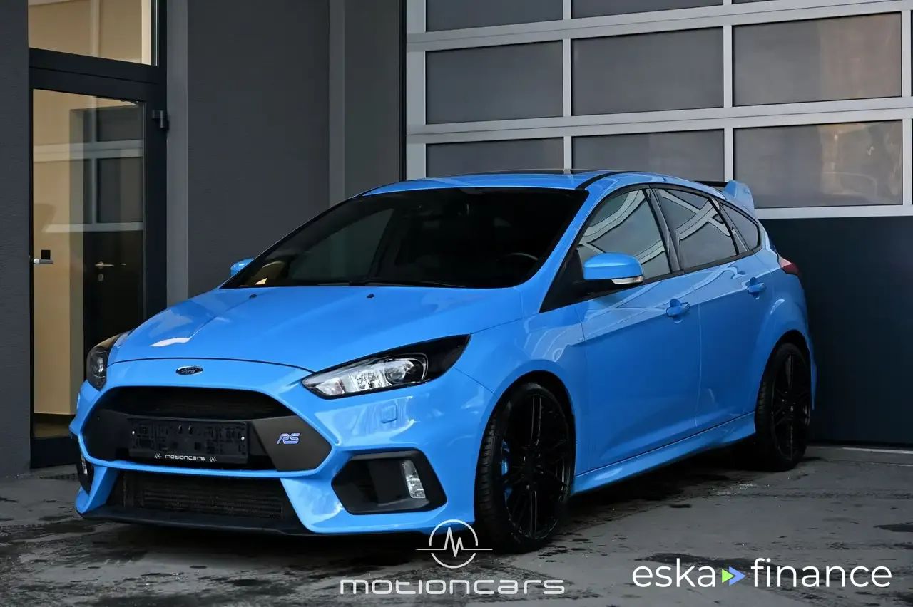 Lízing Sedan Ford Focus 2016