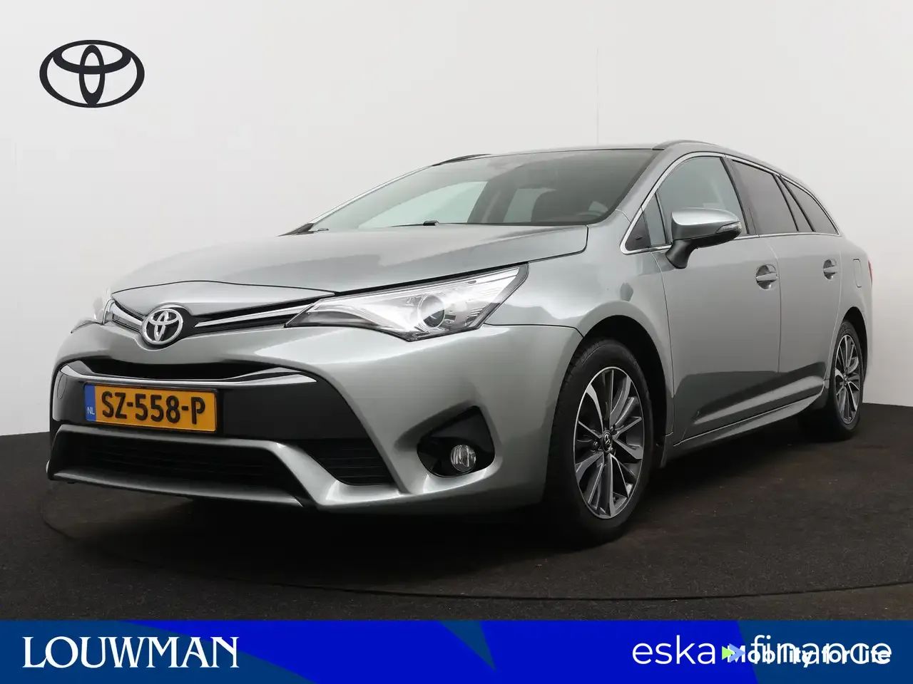Leasing Wagon Toyota Avensis 2018