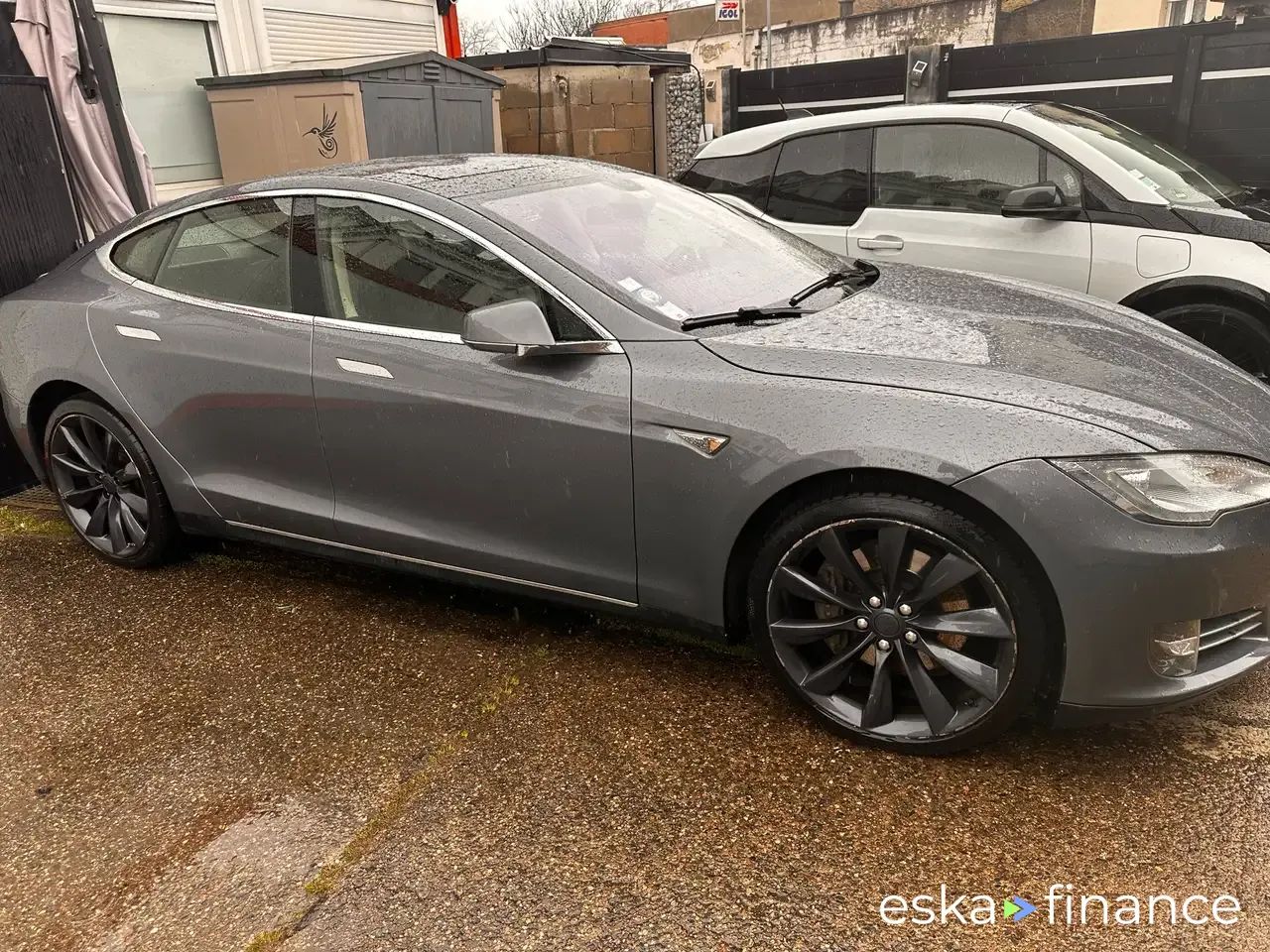 Finansowanie Van Tesla Model S 2013