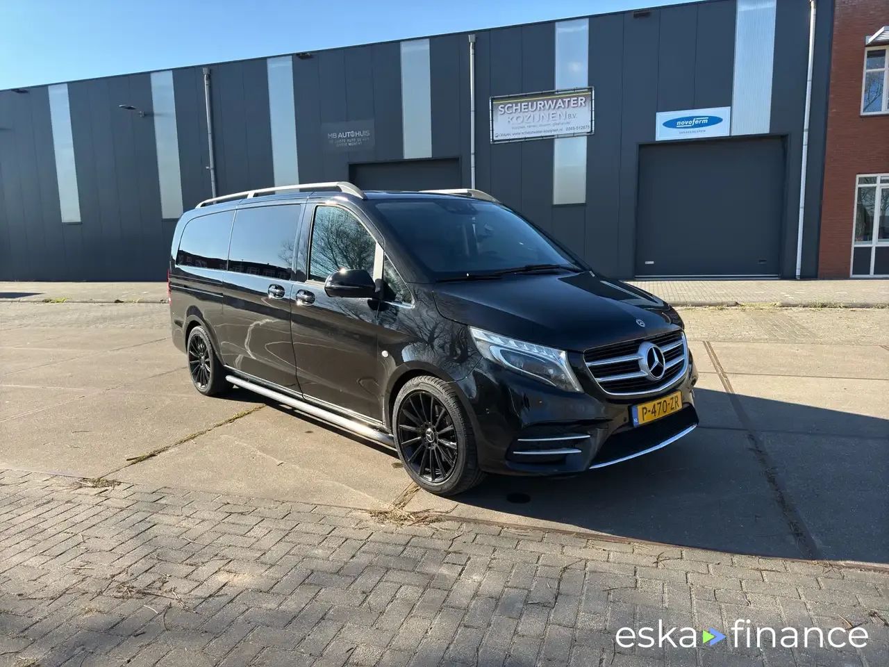 Lízing Hatchback MERCEDES VITO 2016