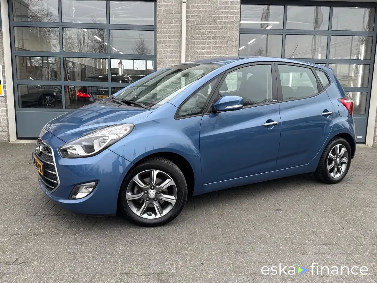Leasing Hatchback Hyundai ix20 2016