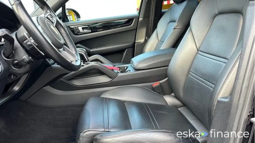 Porsche Cayenne 2019