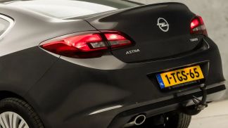 Lízing Sedan Opel Astra 2014