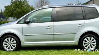 Financování Hatchback Volkswagen Touran 2011