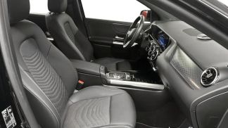 Lízing Hatchback MERCEDES B 180 2023