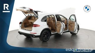 Leasing SUV Porsche Cayenne 2016
