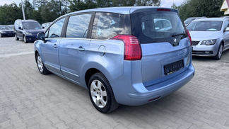 Finansowanie Transport pasażerów Peugeot 5008 2011