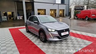 Lízing Sedan Peugeot 208 2022