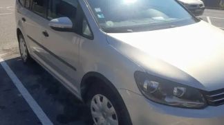 Financování Hatchback Volkswagen Touran 2012