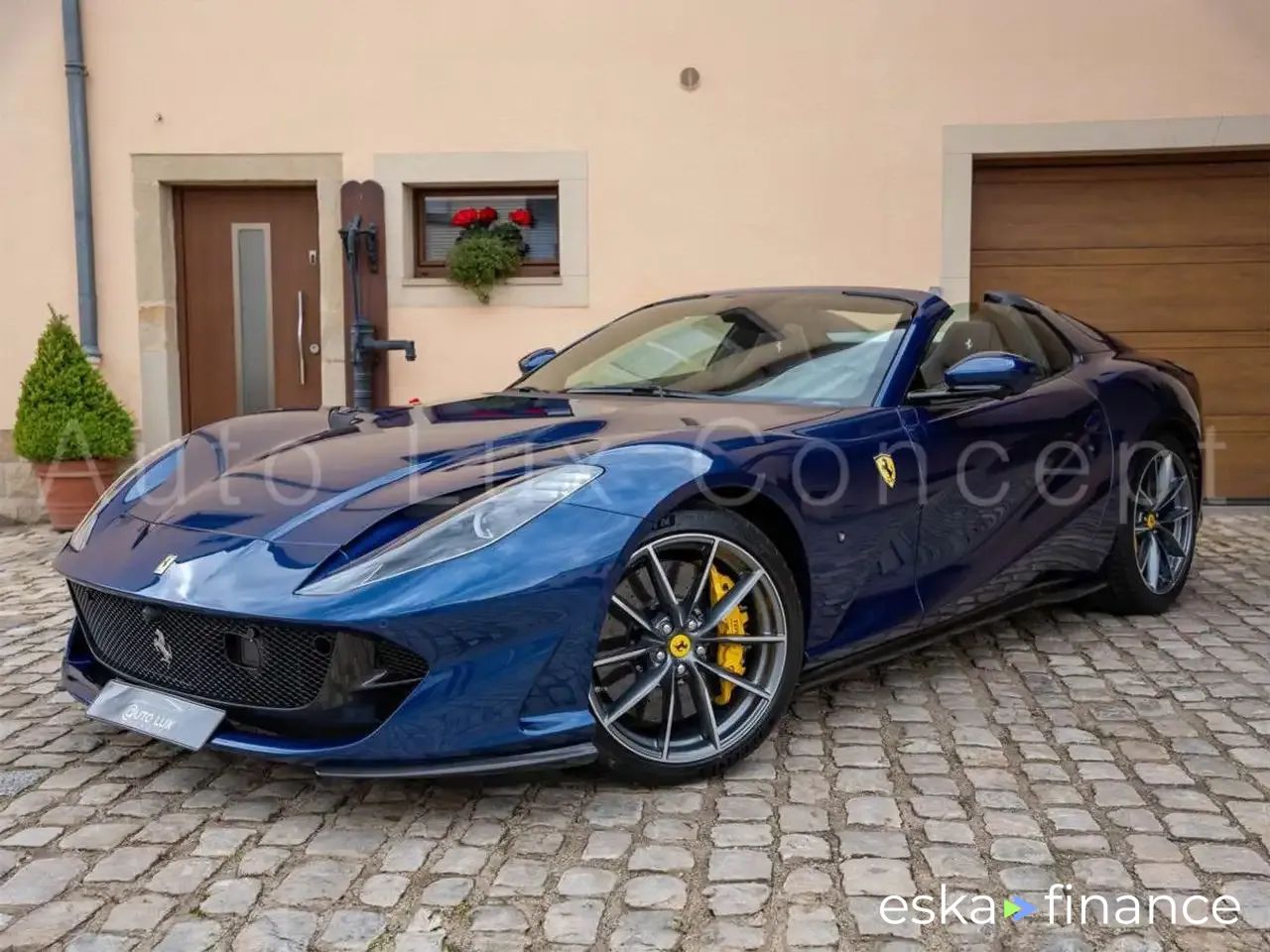 Finansowanie Zamienny Ferrari 812 2021