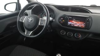 Leasing Hatchback Toyota Yaris 2015