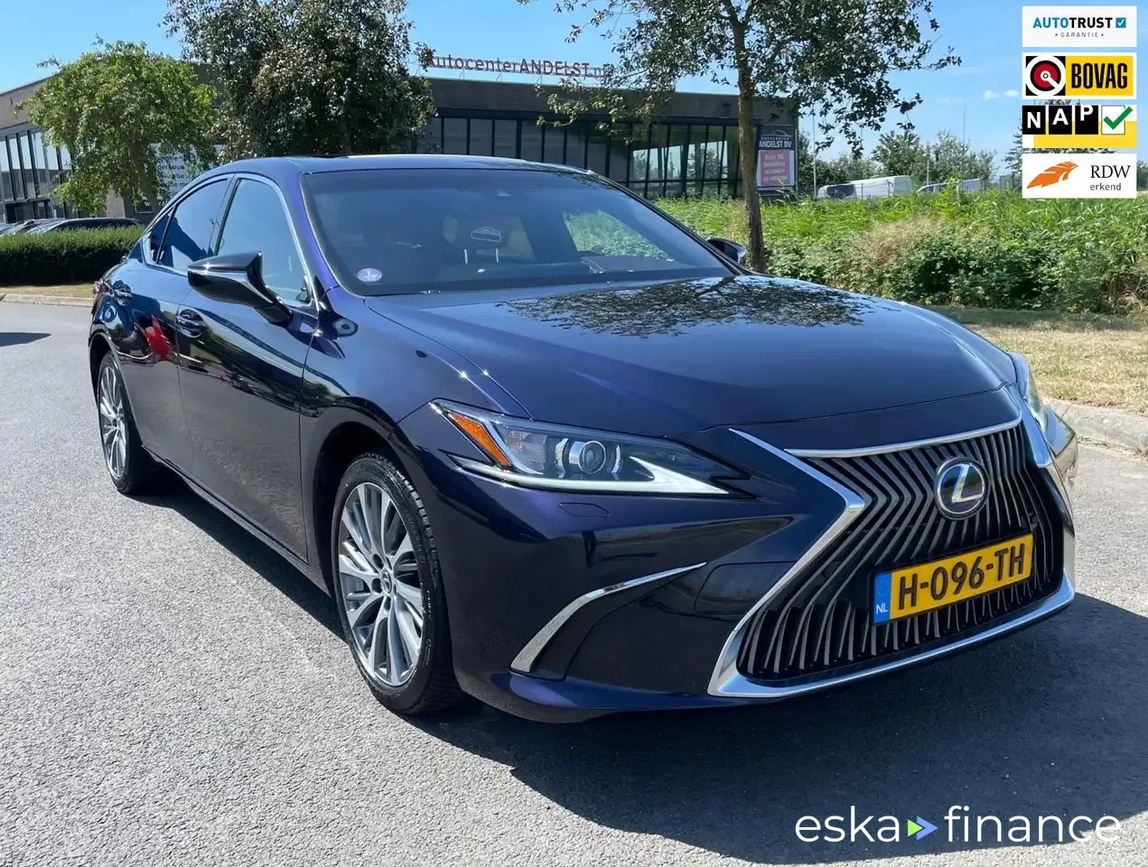 Lízing Sedan Lexus ES 300 2020