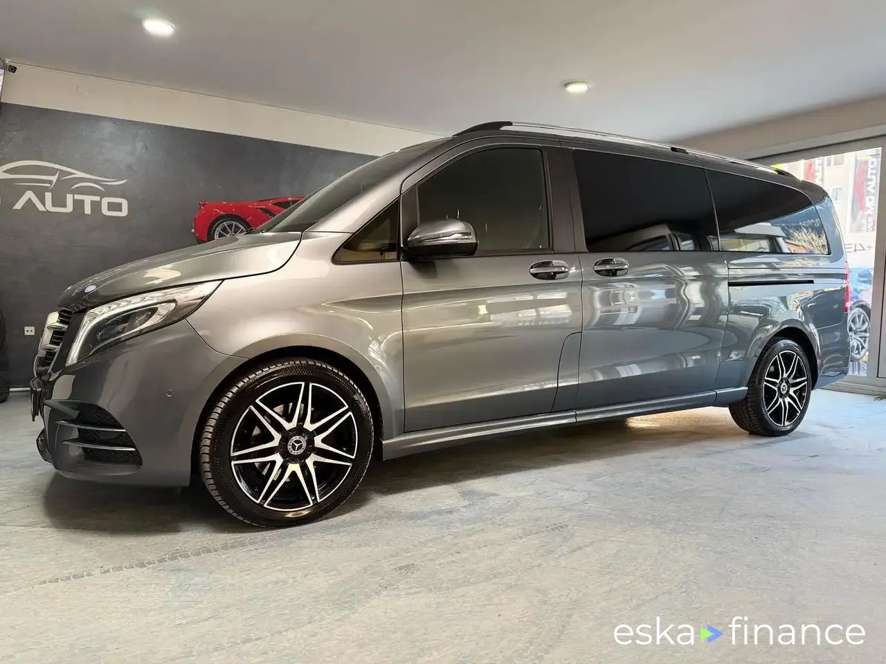 Leasing Hatchback MERCEDES V 250 2019