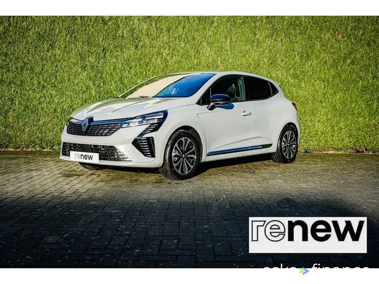 Lízing Hatchback Renault Clio 2024