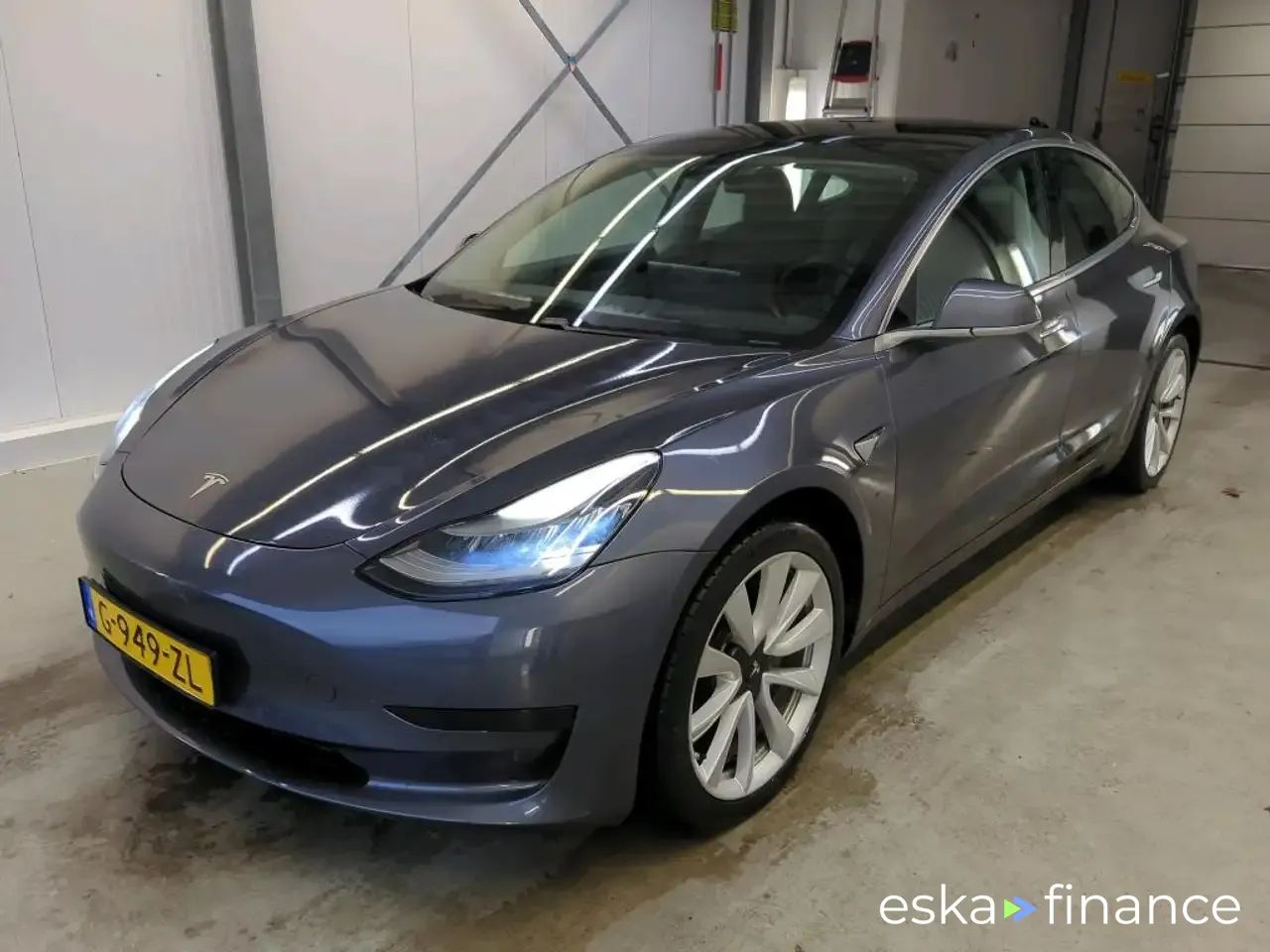 Leasing Sedan Tesla Model 3 2019