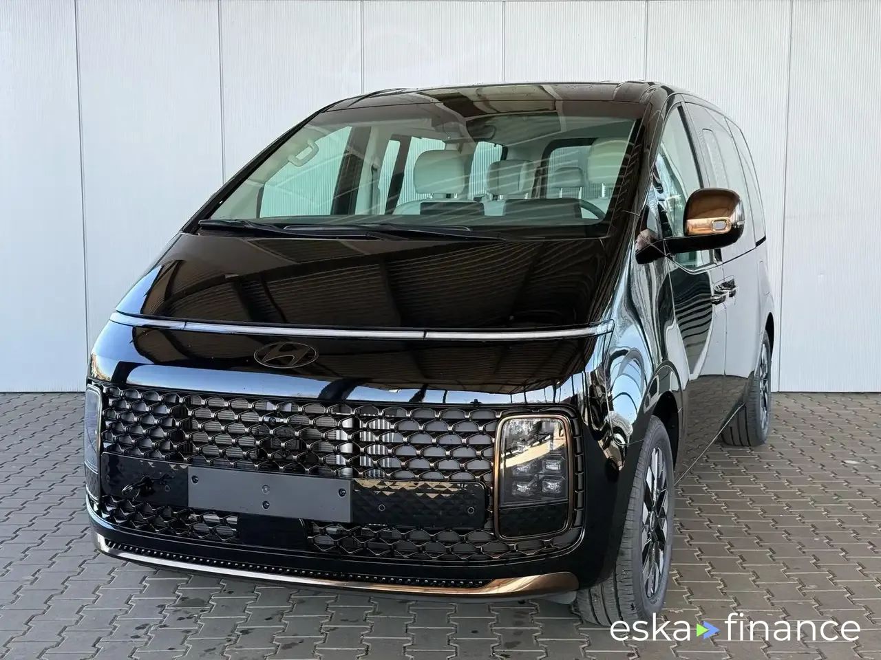 Lízing Hatchback Hyundai Staria 2025
