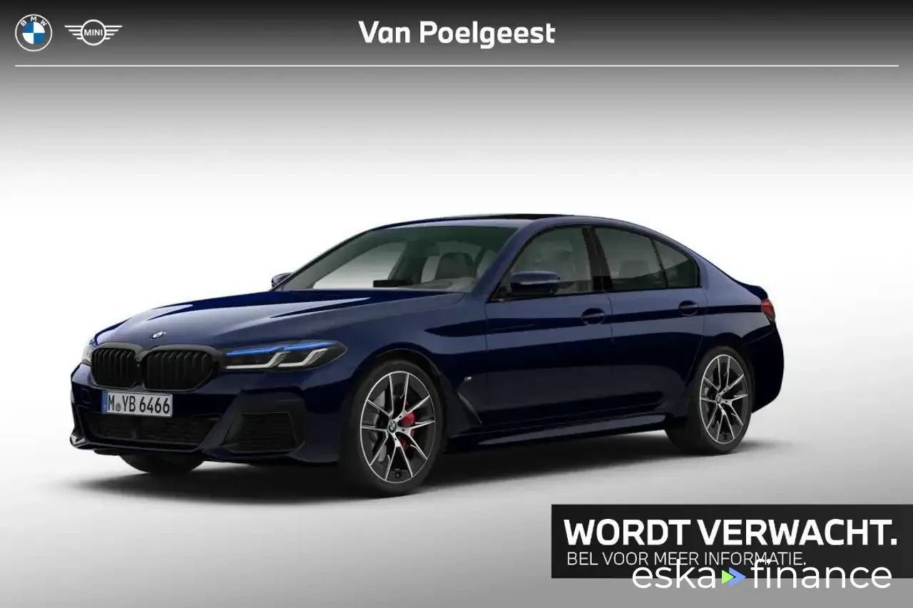 Finansowanie Sedan BMW 540 2021