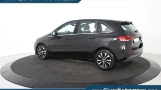 Lízing Hatchback MERCEDES B 180 2019