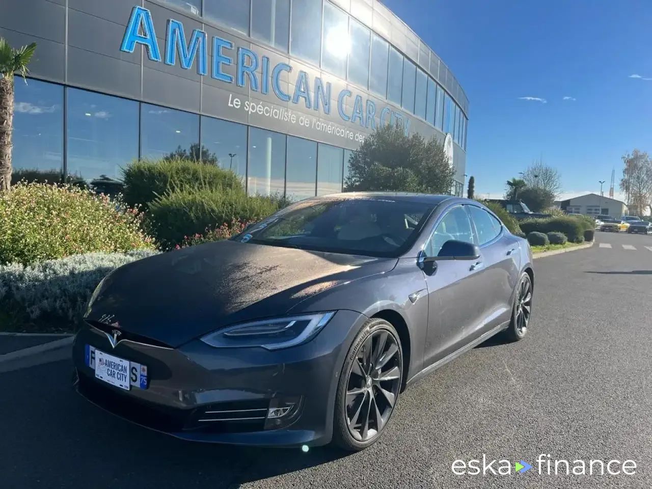 Leasing Sedan Tesla Model S 2020