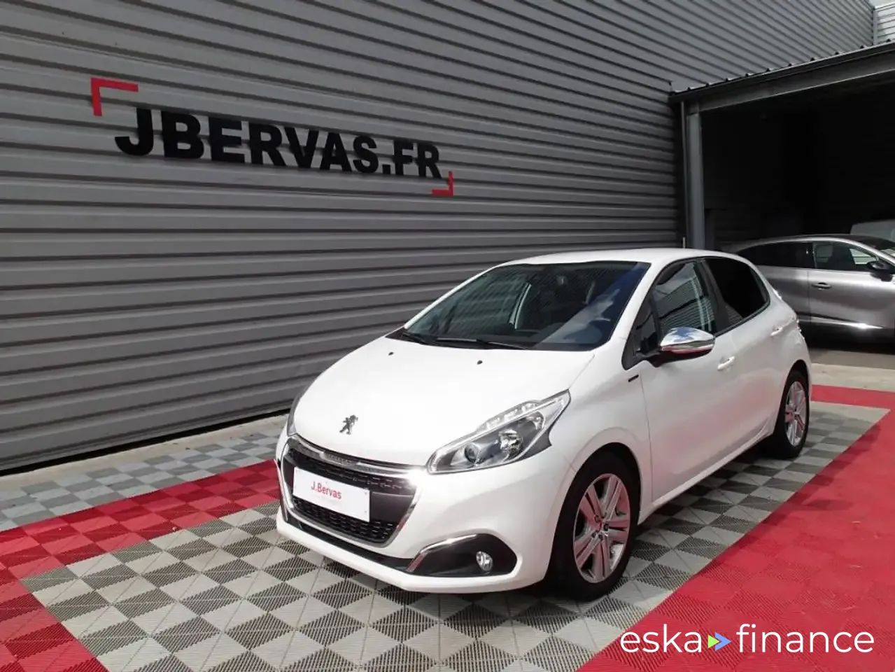 Financování Sedan Peugeot 208 2019