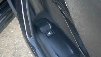 Lízing Sedan Peugeot 208 2015