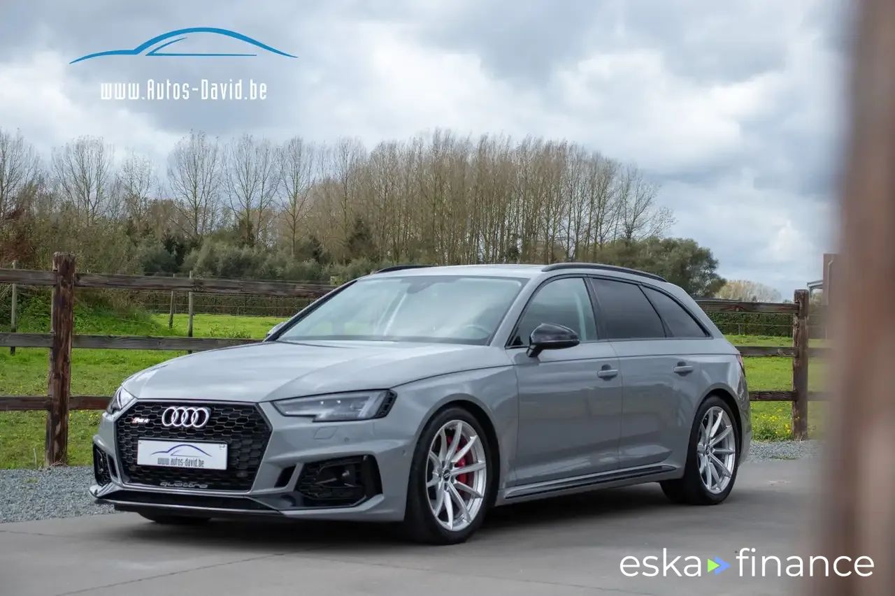 Lízing Kombi Audi RS4 2018