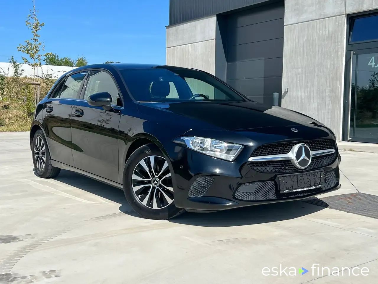 Leasing Sedan MERCEDES A 180 2019