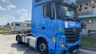 Ciągnik siodłowy MERCEDES ACTROS 2023