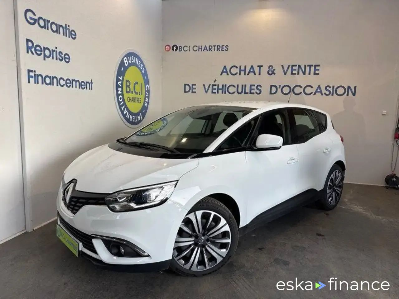 Lízing Hatchback Renault Scenic 2018