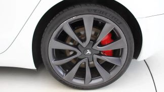 Lízing Sedan Tesla Model 3 2020