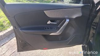 Leasing Sedan MERCEDES A 180 2019