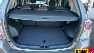 Lízing Hatchback Toyota Verso 2015