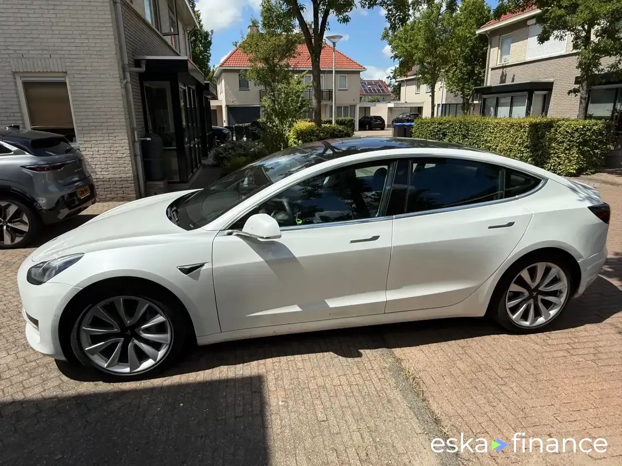 Lízing Sedan Tesla Model 3 2020