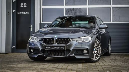 BMW 330 2016