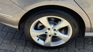 Lízing Hatchback MERCEDES B 180 2013