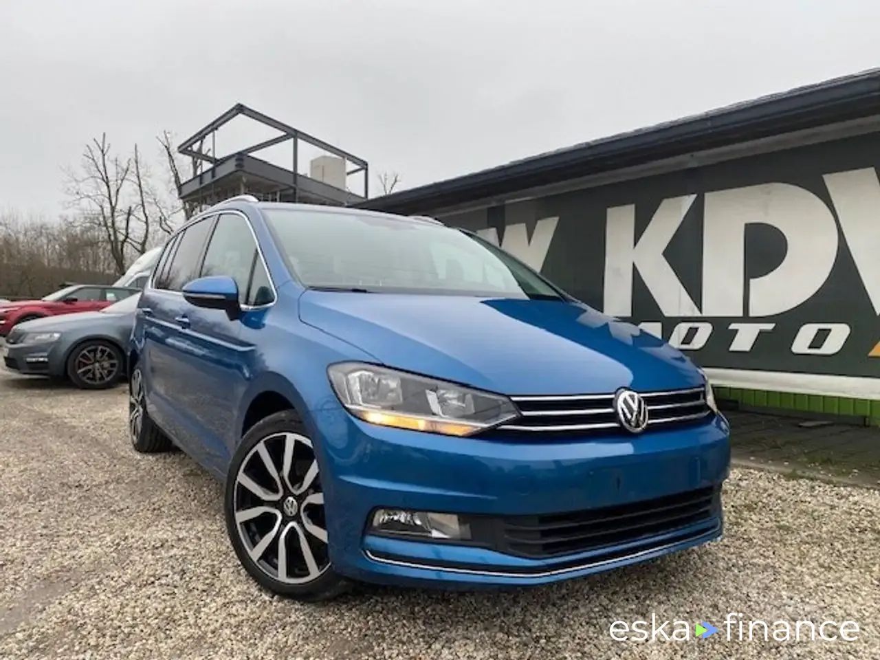 Lízing Hatchback Volkswagen Touran 2017