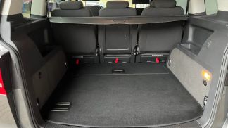 Leasing Passenger transport Volkswagen Touran 2011