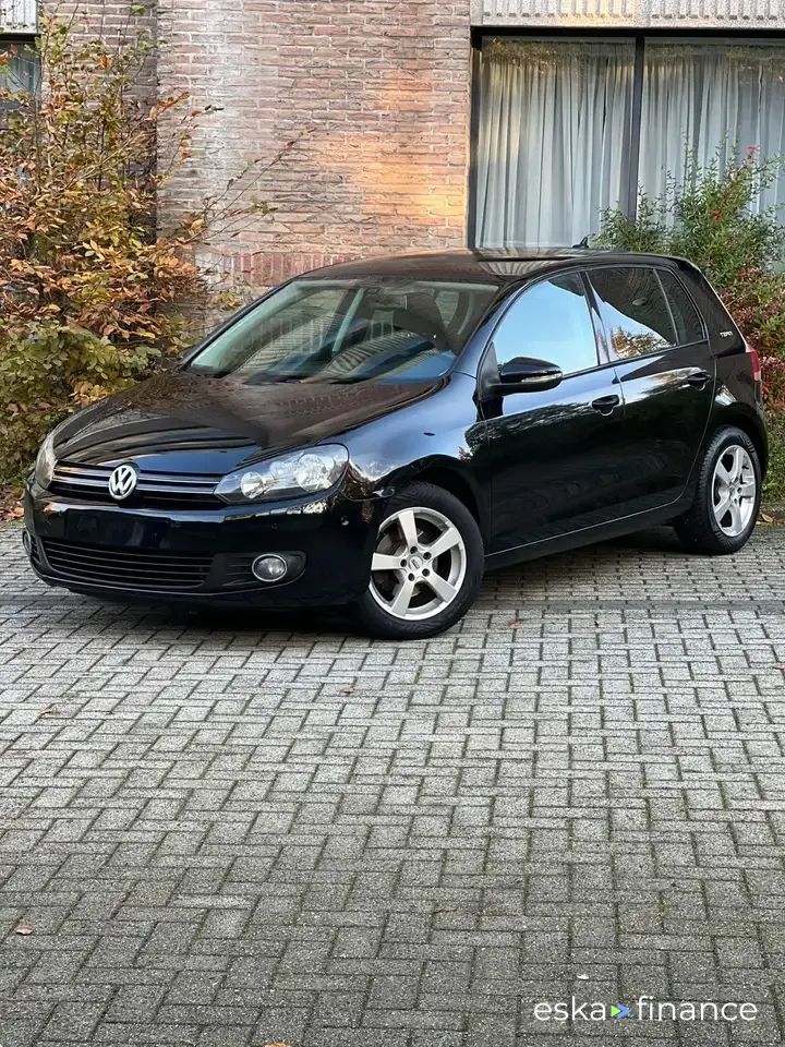 Lízing Sedan Volkswagen Golf 2010