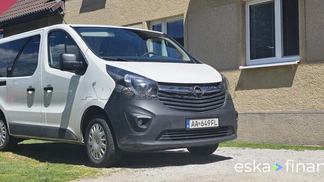 Zamknięte pudełko Opel Vivaro 2019