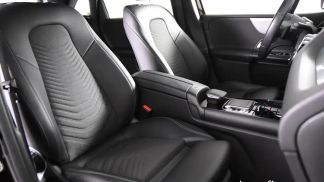 Lízing Hatchback MERCEDES B 180 2019