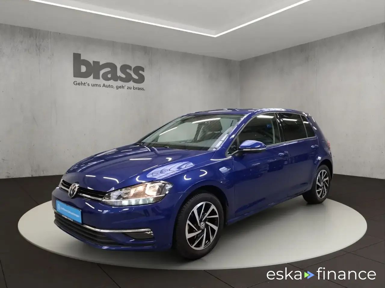 Financování Sedan Volkswagen Golf 2019
