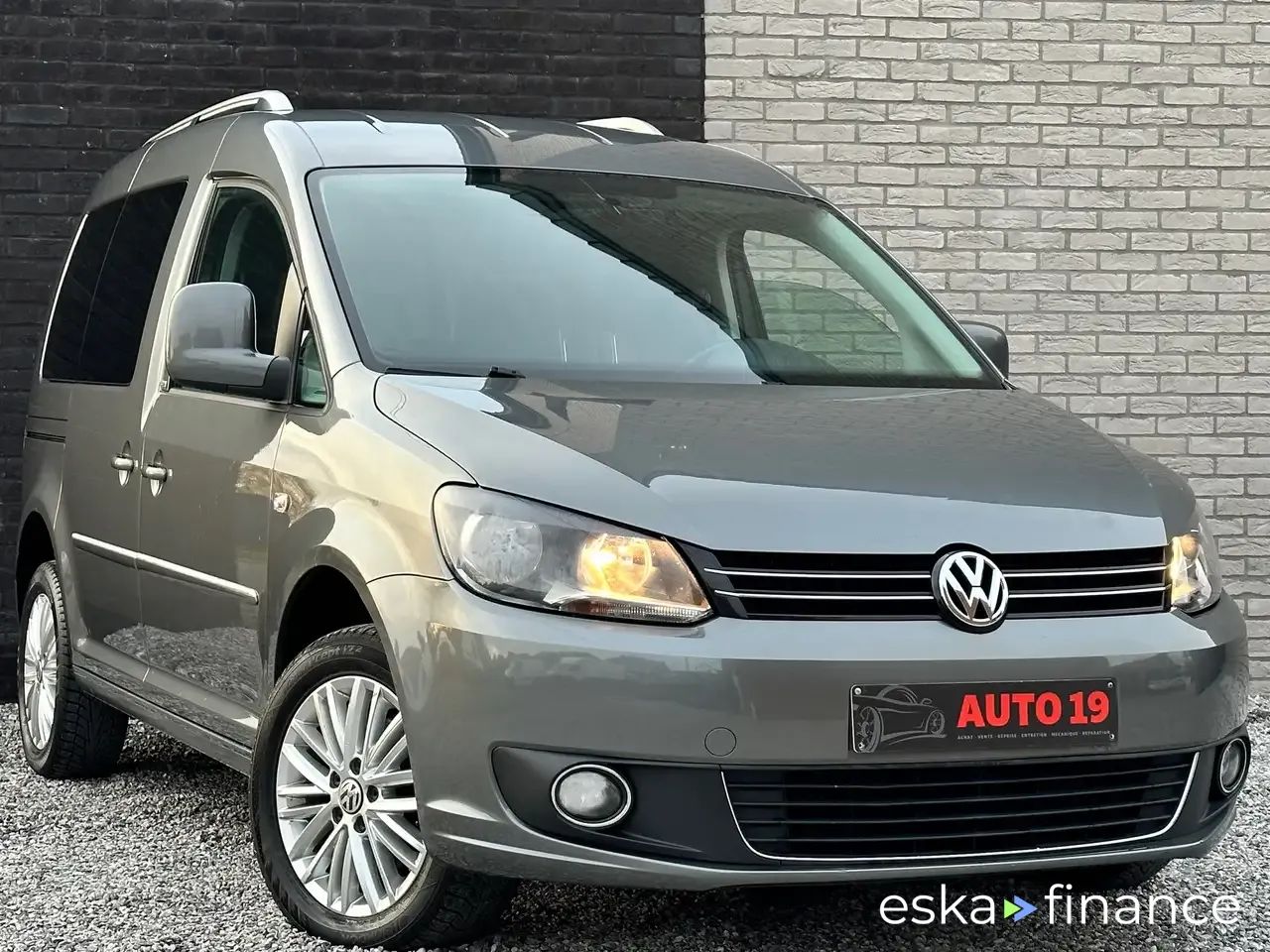 Lízing Hatchback Volkswagen Caddy 2015