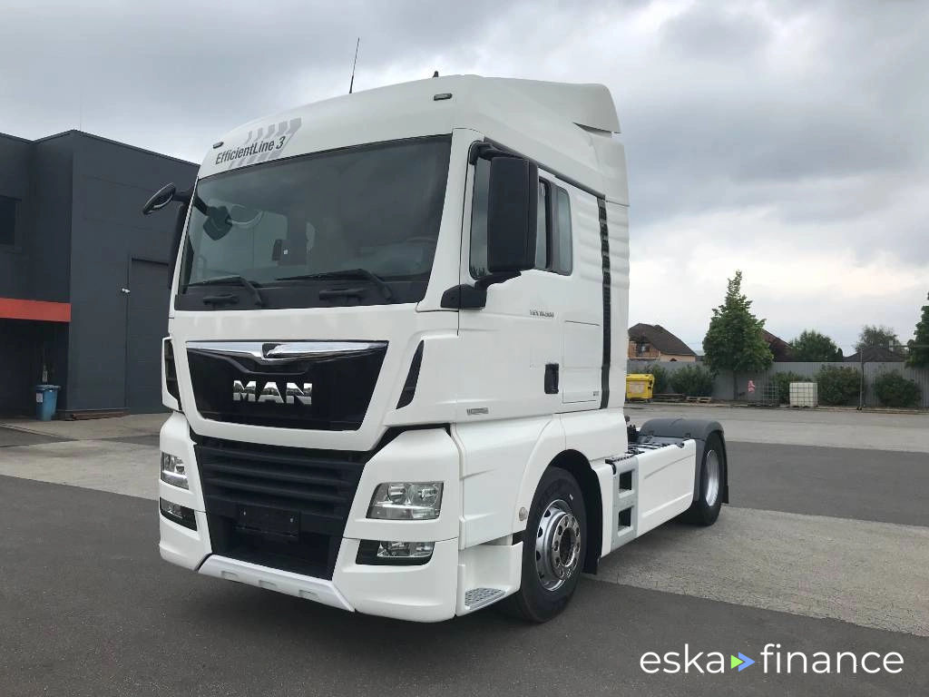 Tractor unit MAN TGX 2019