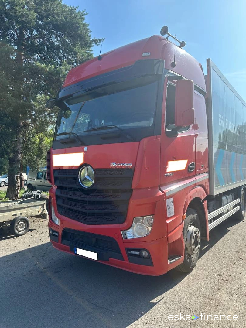 Špeciálny nákladiak MERCEDES ACTROS 2014